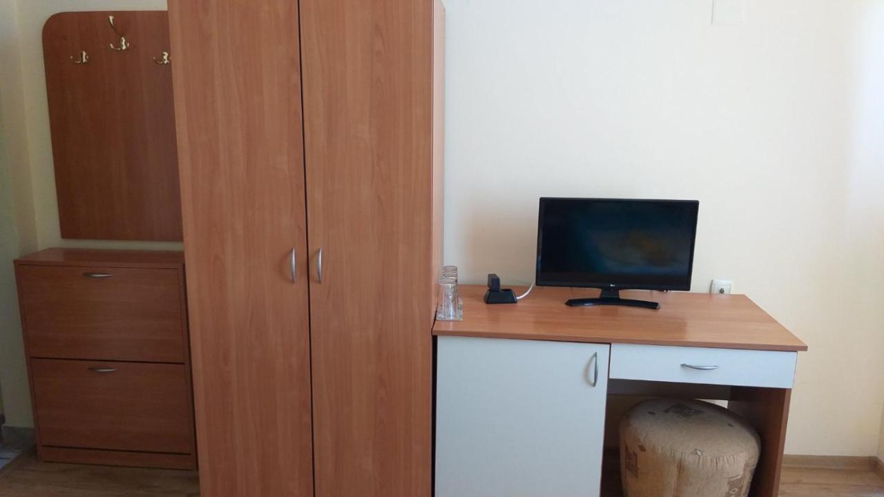 Ivanovi Guest House 프리모르스코 외부 사진