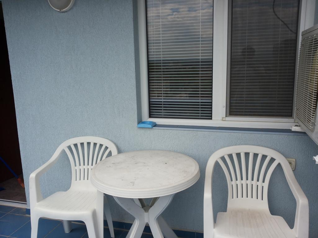 Ivanovi Guest House 프리모르스코 객실 사진