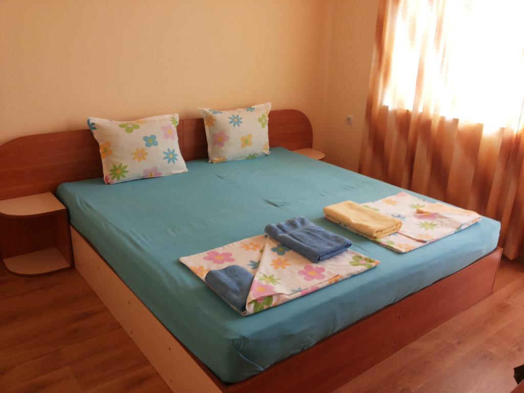 Ivanovi Guest House 프리모르스코 객실 사진