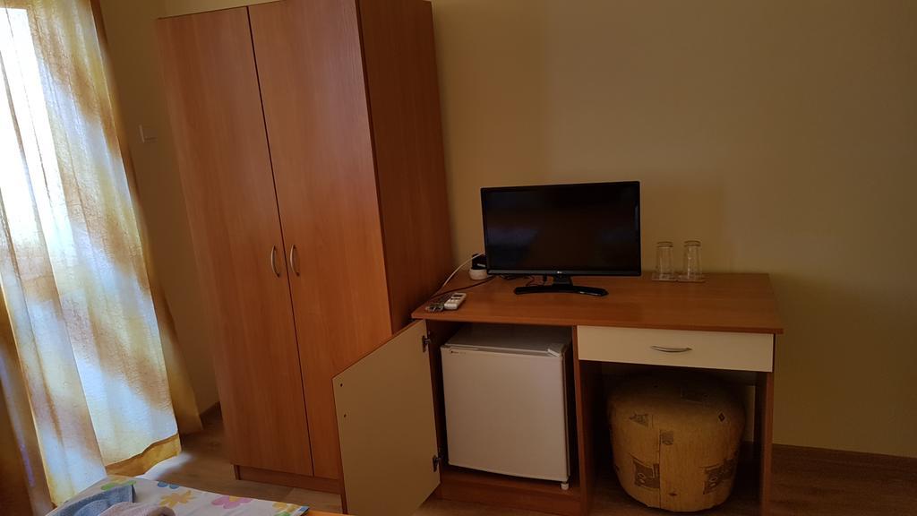 Ivanovi Guest House 프리모르스코 외부 사진